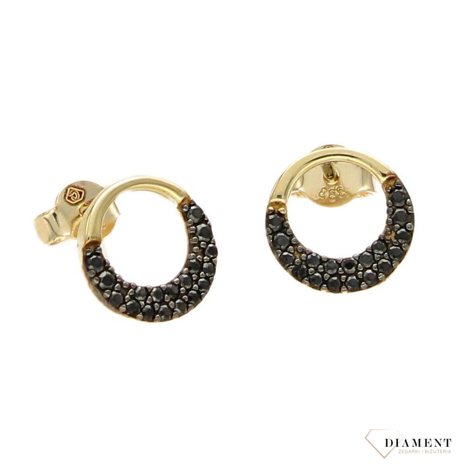 Złote kolczyki 333 czarne cyrkonie na sztyft.jpg